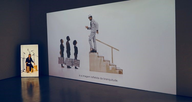Grada Kilomba: imagens, palavras e símbolos que mudam de lugar